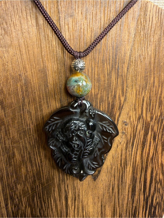 Jewelry - Ice Obsidian Pixiu on Leaf Carving Pendant Necklace on Adjustable Rope